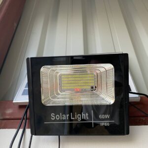 Güneş Enerjili 60W Dış Mekan LED Projektör